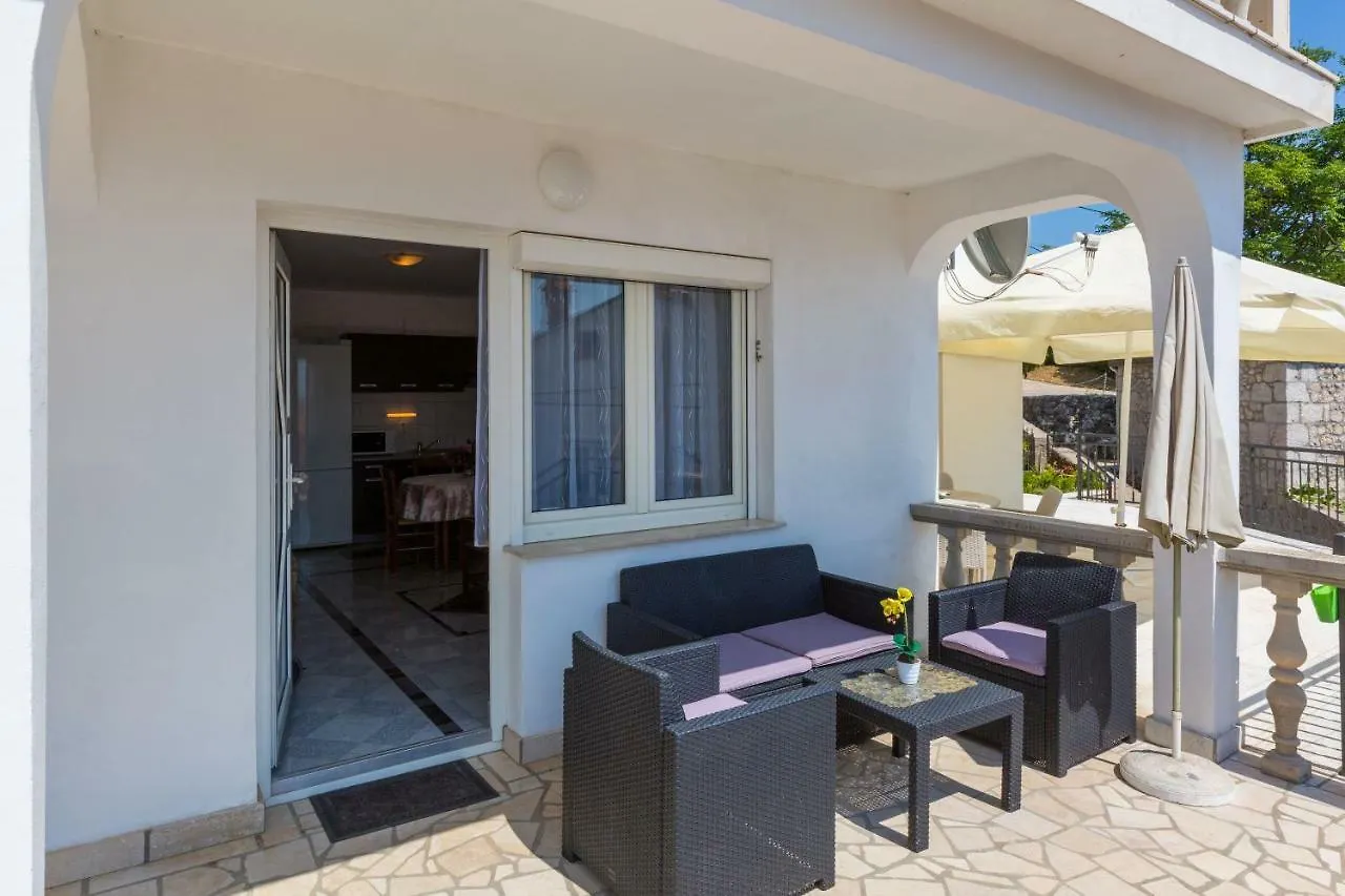 Apartments Ivano Dramalj Croatia