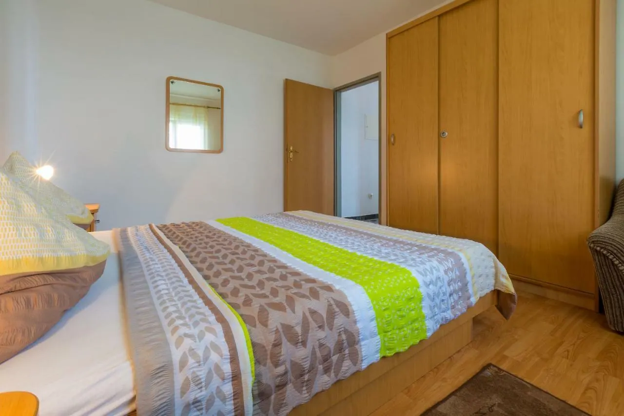 Apartments Ivano Dramalj Croatia