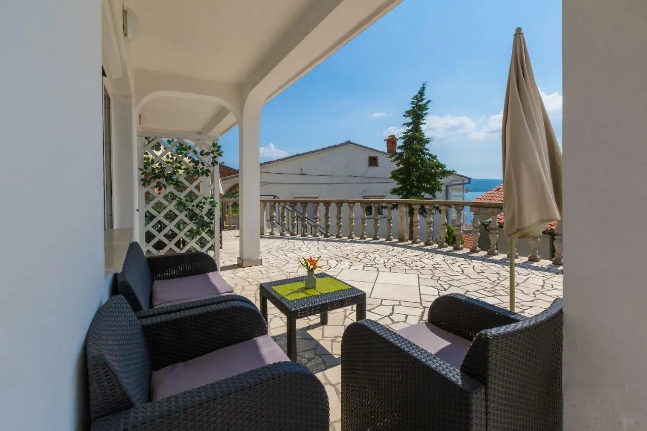 Apartments Ivano Dramalj Croatia