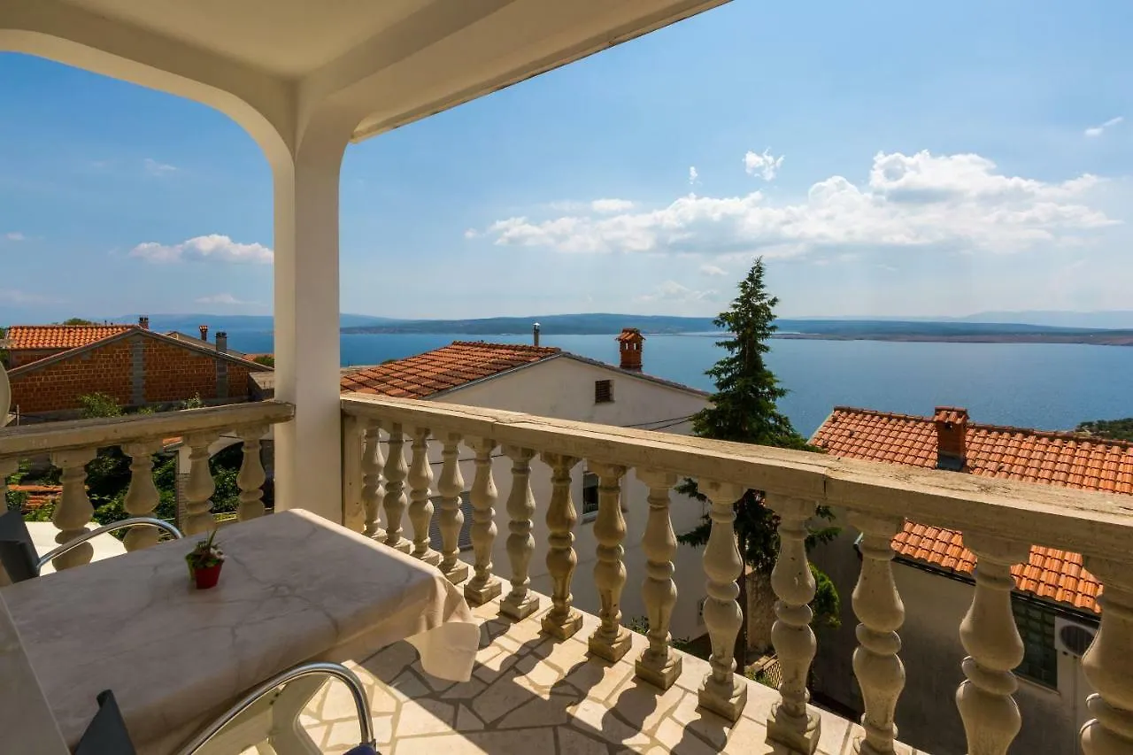 Apartments Ivano Dramalj