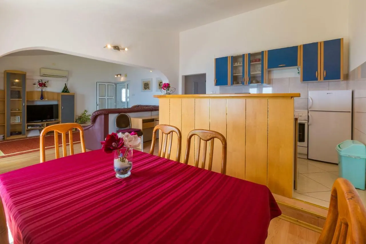 Apartments Ivano Dramalj Croatia