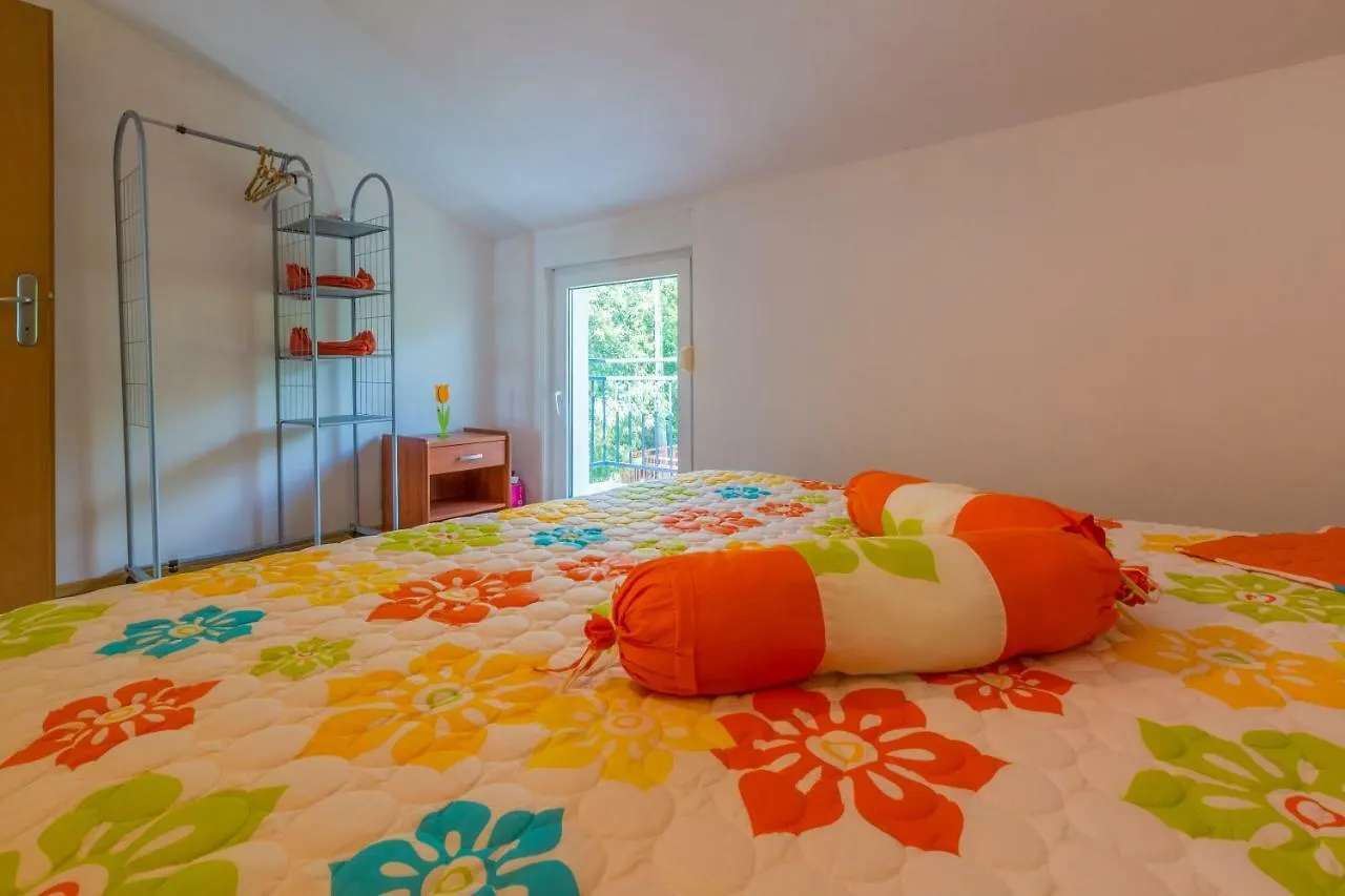 Apartments Ivano Dramalj